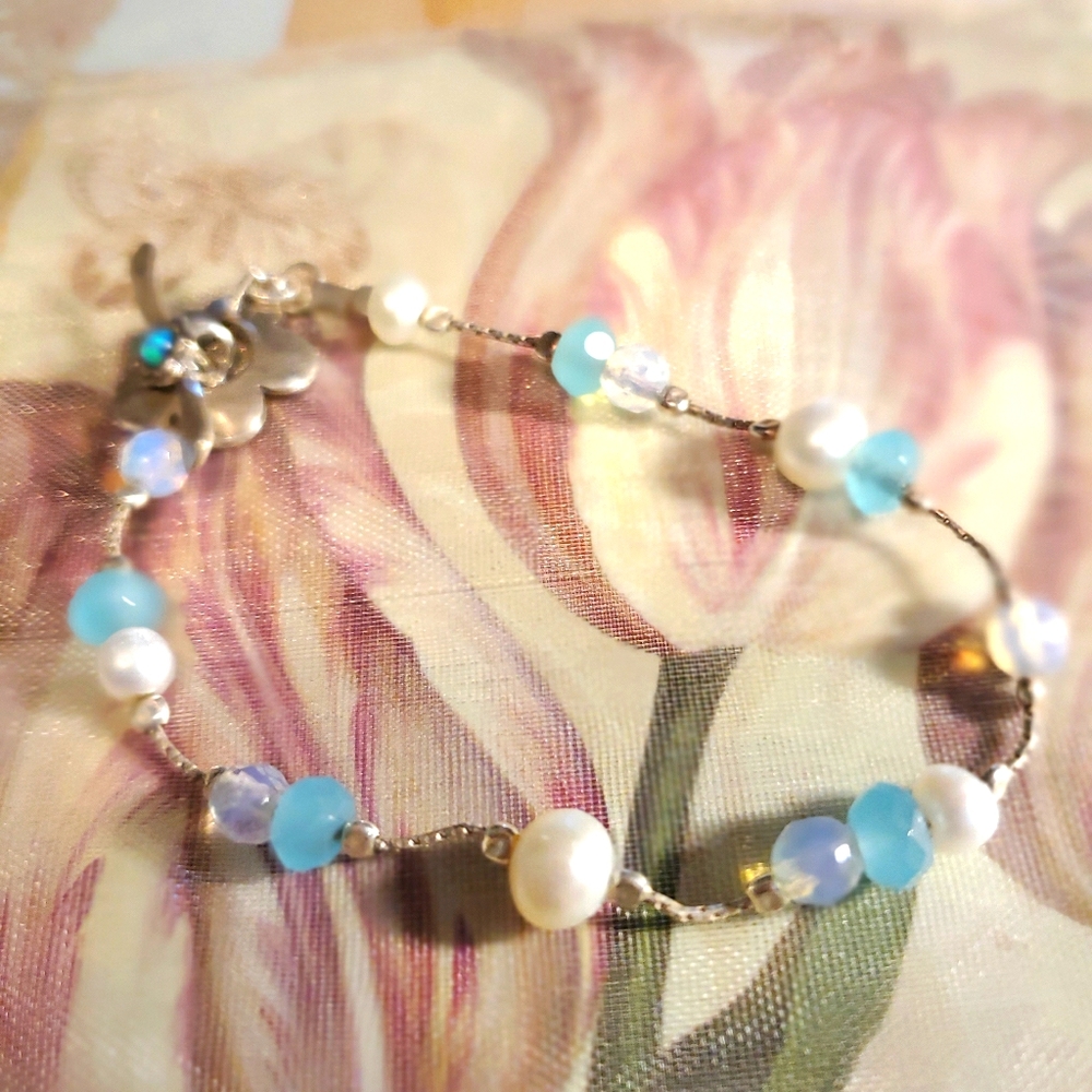 Bracelet - Picture 1 of 4